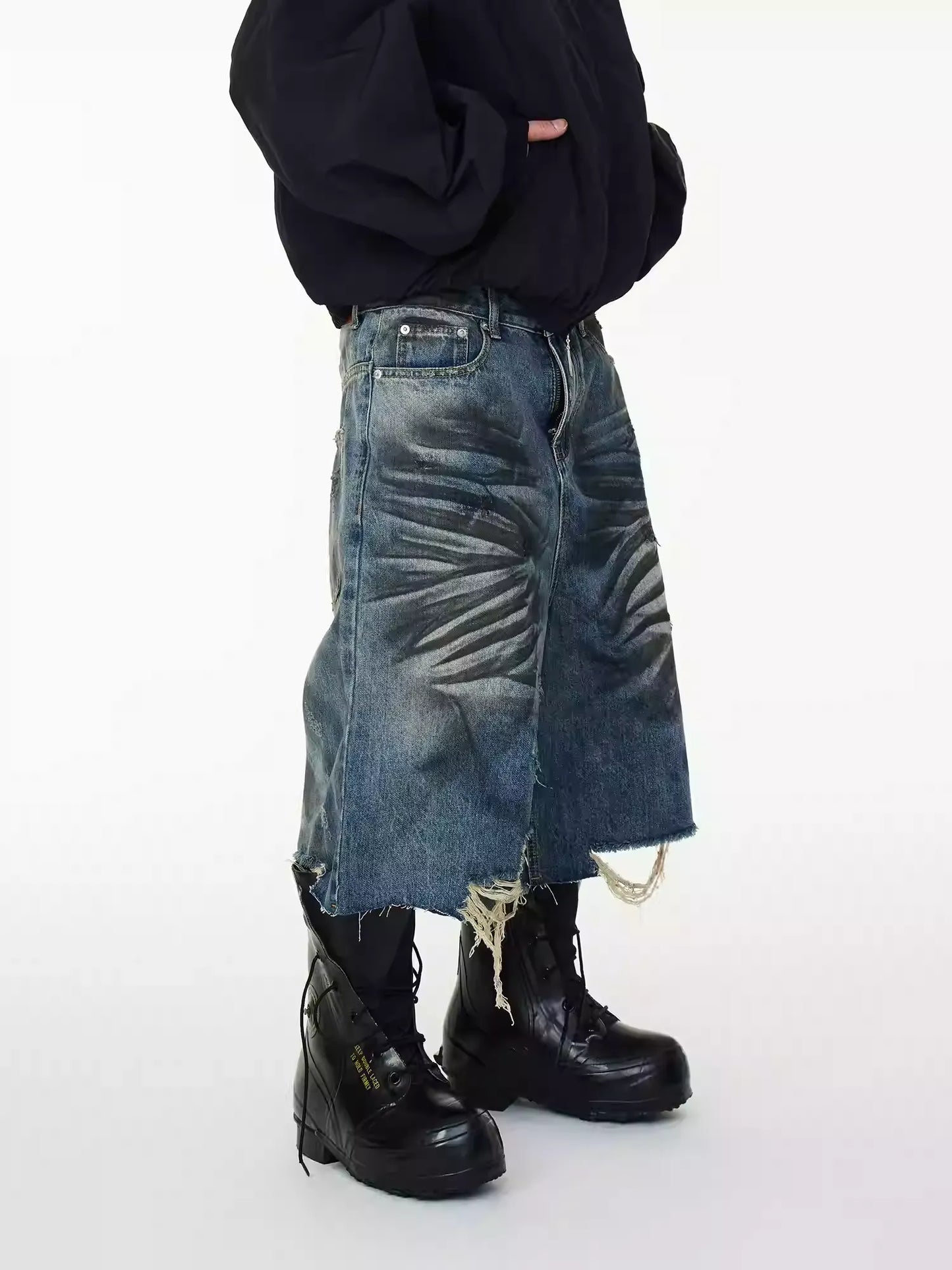 25ss Abyss Bleach Distressed Denim Shorts