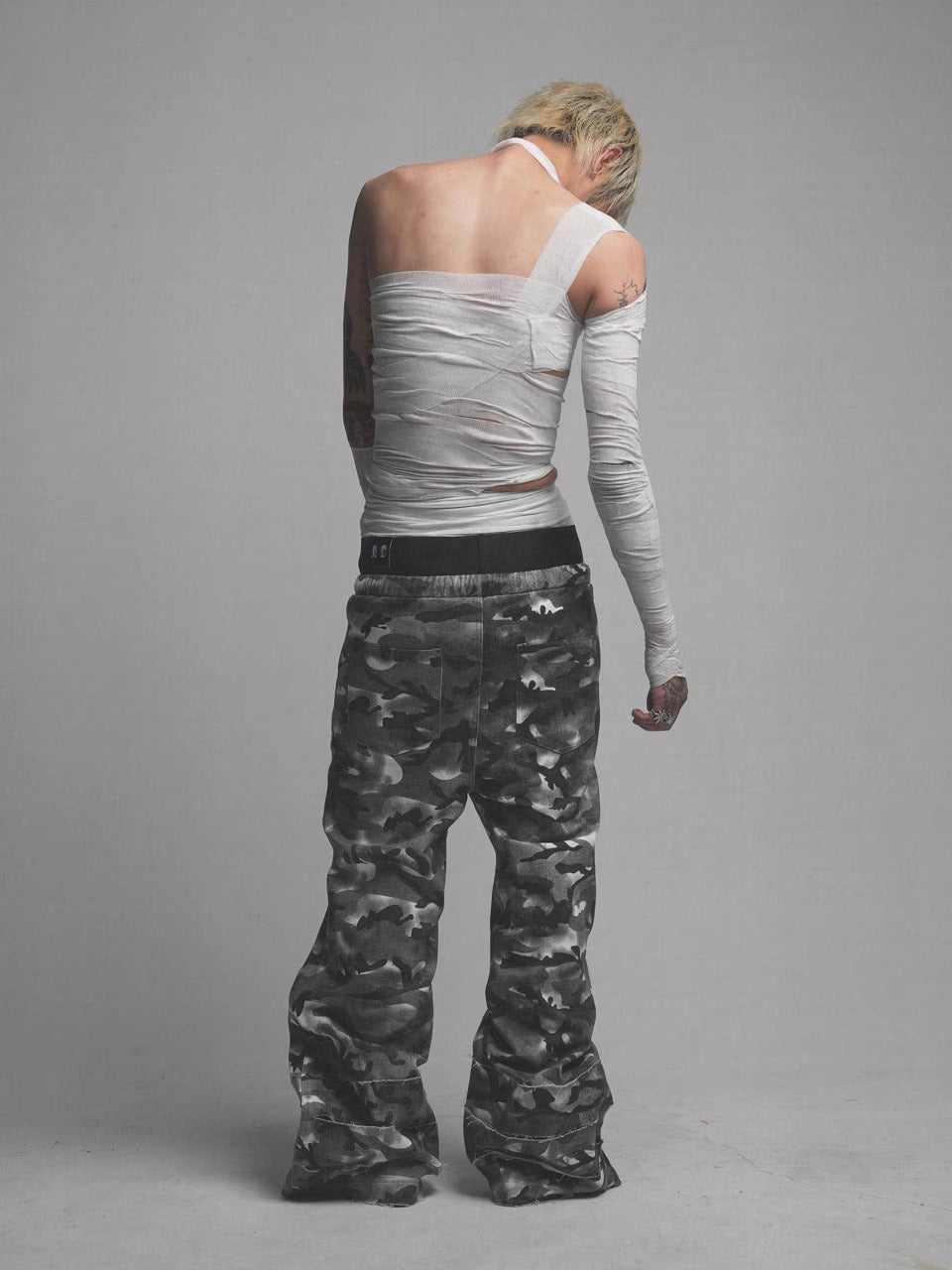 Camouflage stained Double waistband Trousers